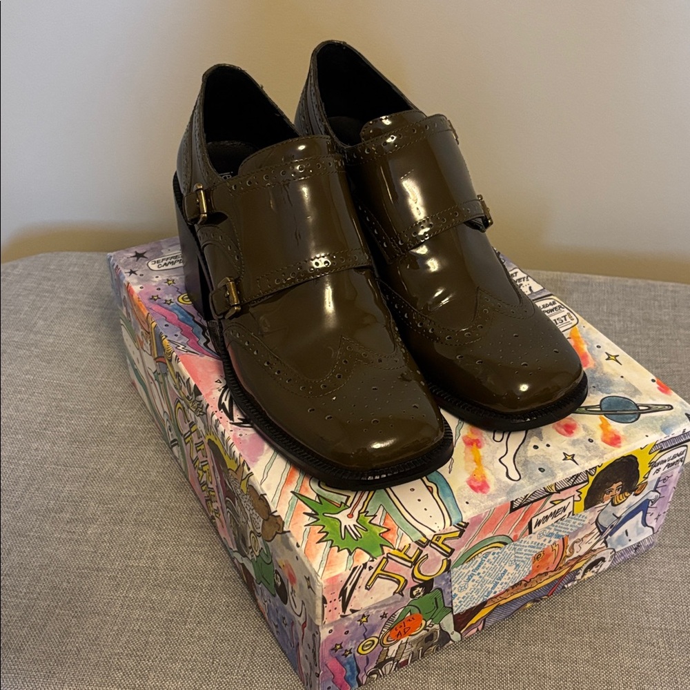 Jeffrey  Campbell Monk Heeled Shooties, in Olive Patent, Size 8/39.  EUC. - Picture 14 of 16